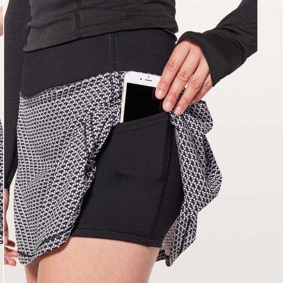 lululemon athletica Dresses & Skirts - Lululemon Tall Pace Rival Skirt-Monochromic Black